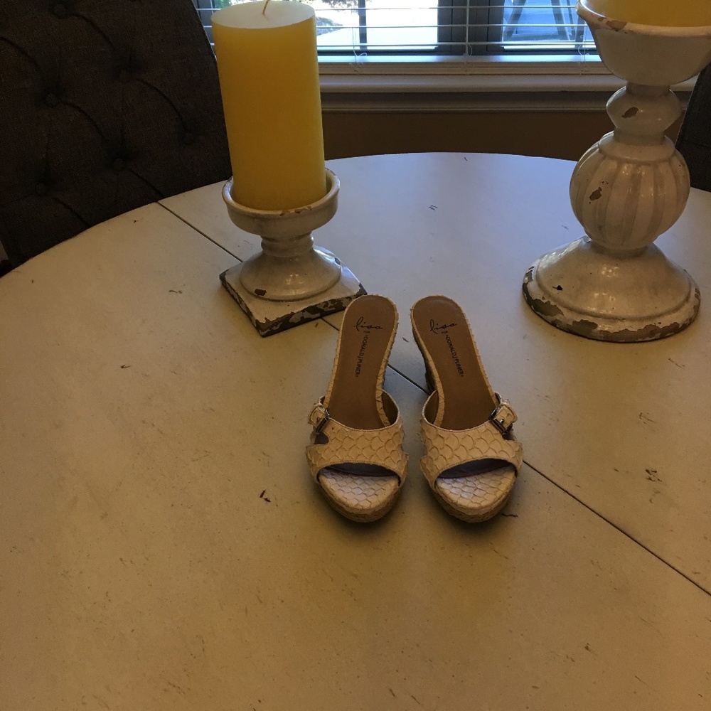 Donald Pliner White Slide on Sandals.